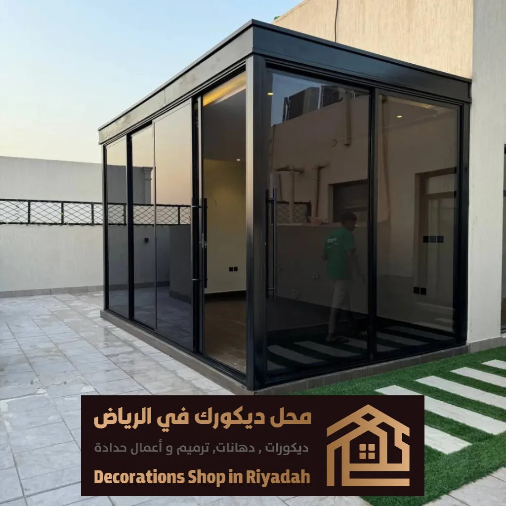 بناء مجلس في السطح بالرياض